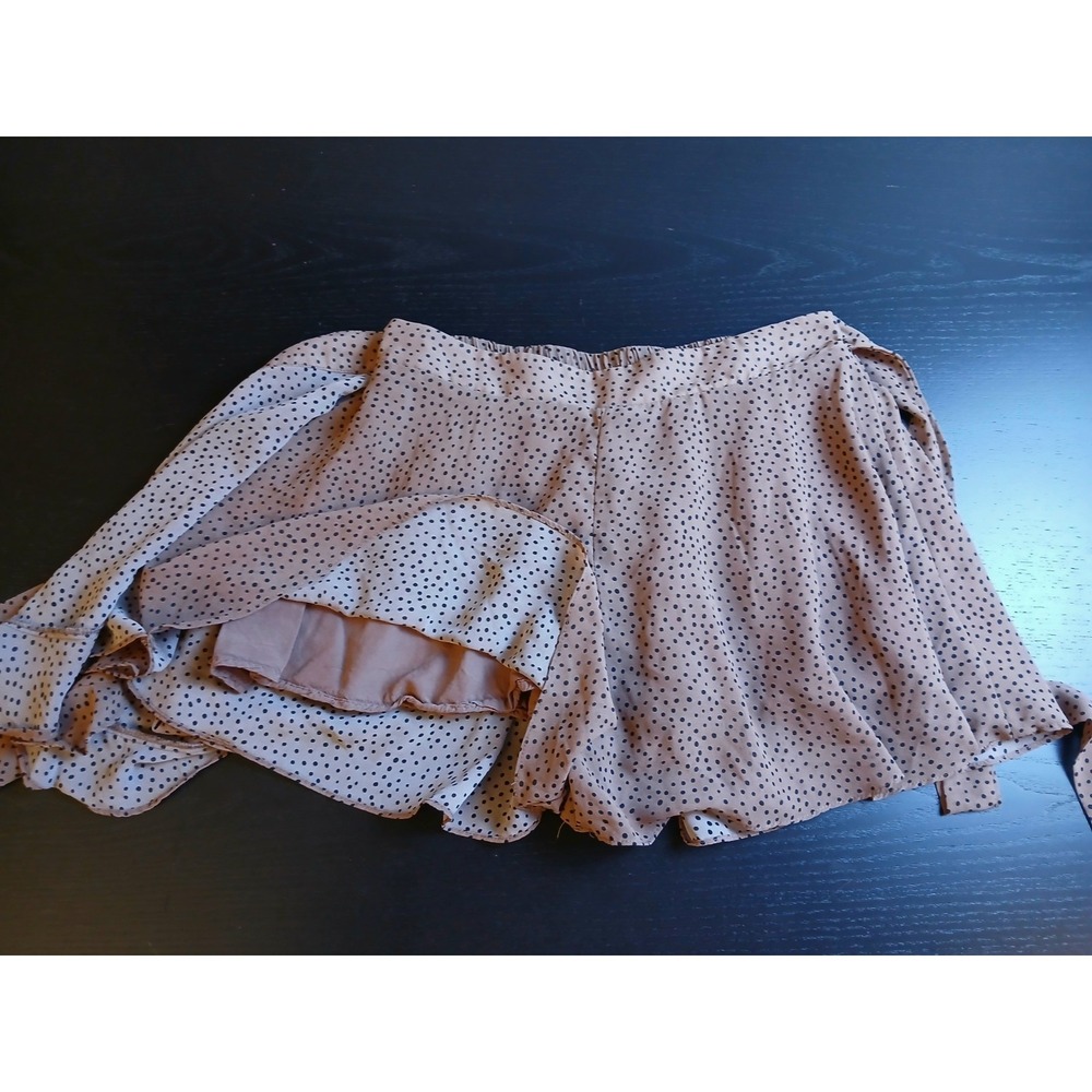 Vestique Polka Dot Stretchy Tan Tie Wrap Skort Women's Medium Waist 28'‎ #528C